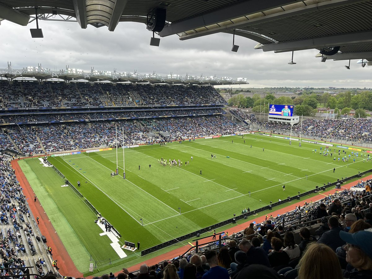 The match will be on down there somewhere #inthegods 😂 #sendoxygen #LEIVSNOR 🏉 #LeinsterRugby 🏉