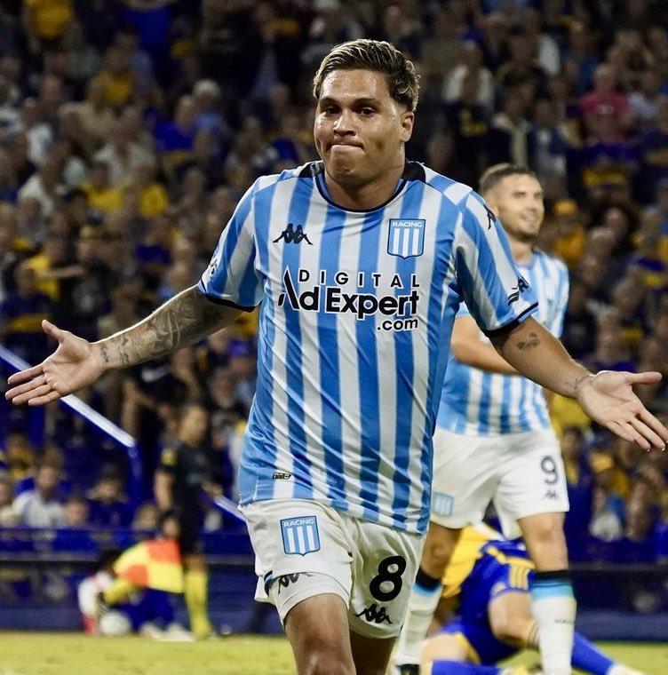 ❌ MALAS NOTICIAS 

JuanFer Quintero 🇨🇴 sufrió una distensión en el aductor derecho.

👉 El colombiano realizó fisioterapia en el entrenamiento de esta mañana y queda descartado en #RACING para enfrentar a #Bragantino por #CopaSudamericana 🏆.