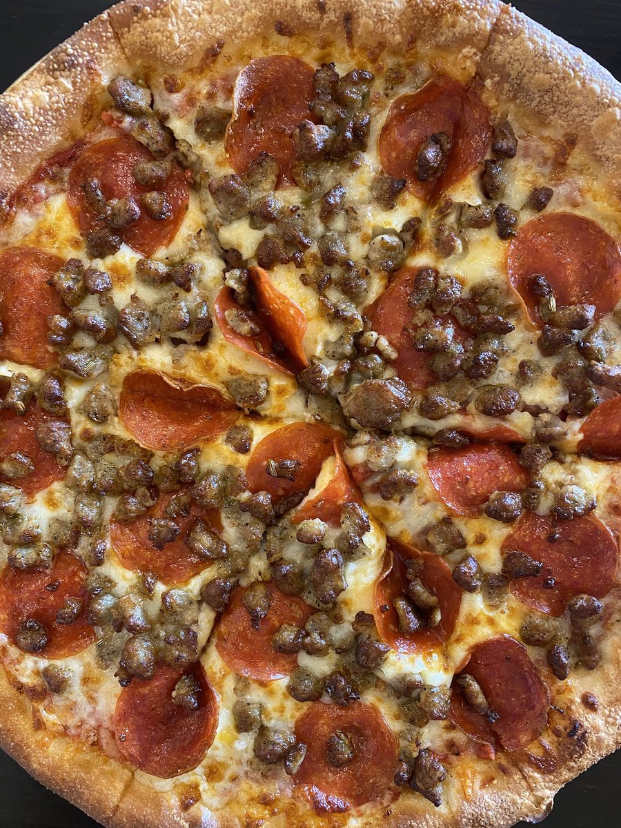 We think pizza must have some magical mood-lifting powers. Cause there’s nothing like biting into a crispy pepperoni & sausage pie to brighten your day. 🍕☀️

#pizza #pizzas #meatloverspizza #thecure #pizzalover #meatlover #toppings #brightenup