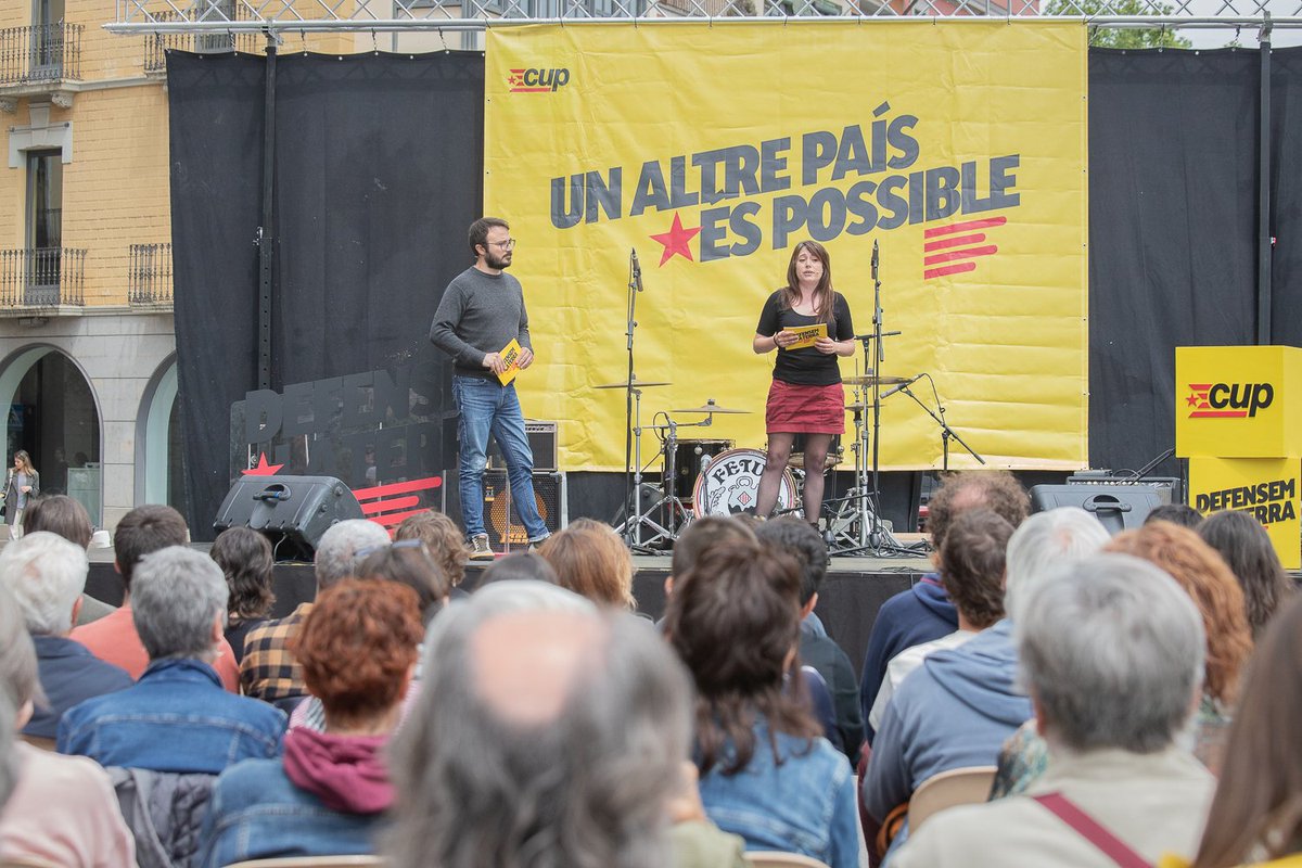 El Baix Llobregat representant de la millor manera possible a l'acte central de campanya a Girona 💌✨