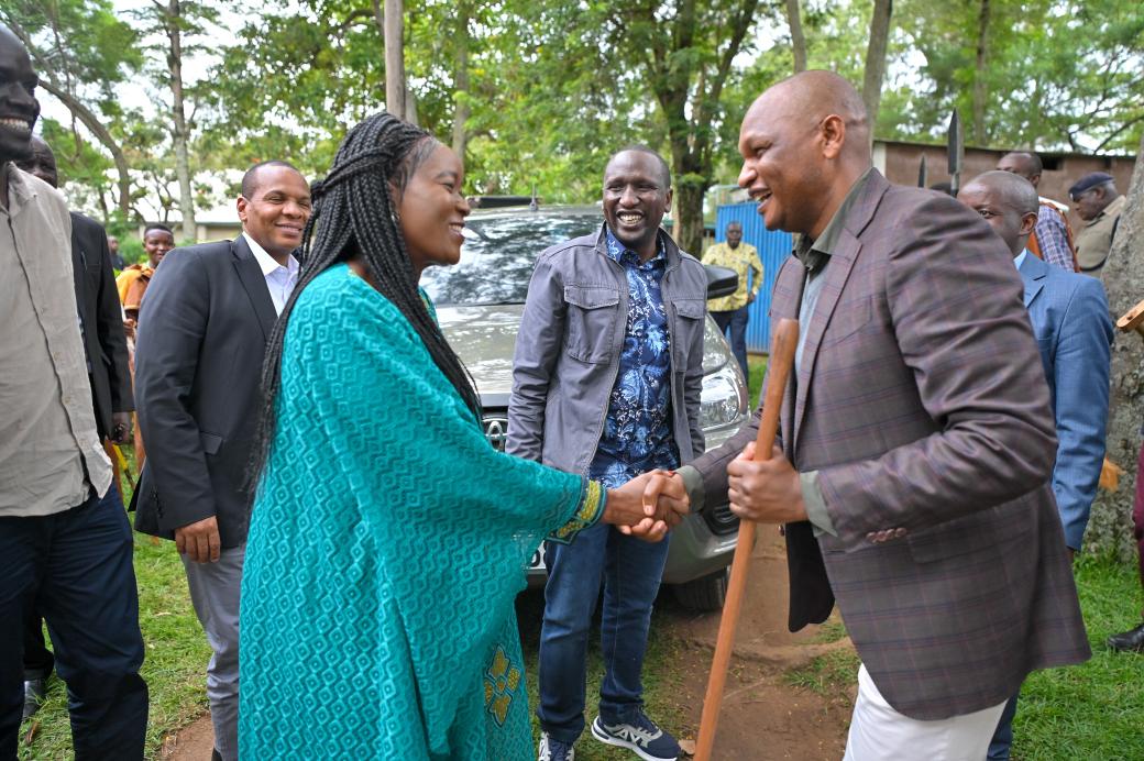 Farouk Kibet accompanied by Senate Majority Leader Aaron Cheruiyot in Teso North for a fundraiser of the Chelelemuk Catholic Church. Nowadays they don't do these fundraisings in mt Kenya.