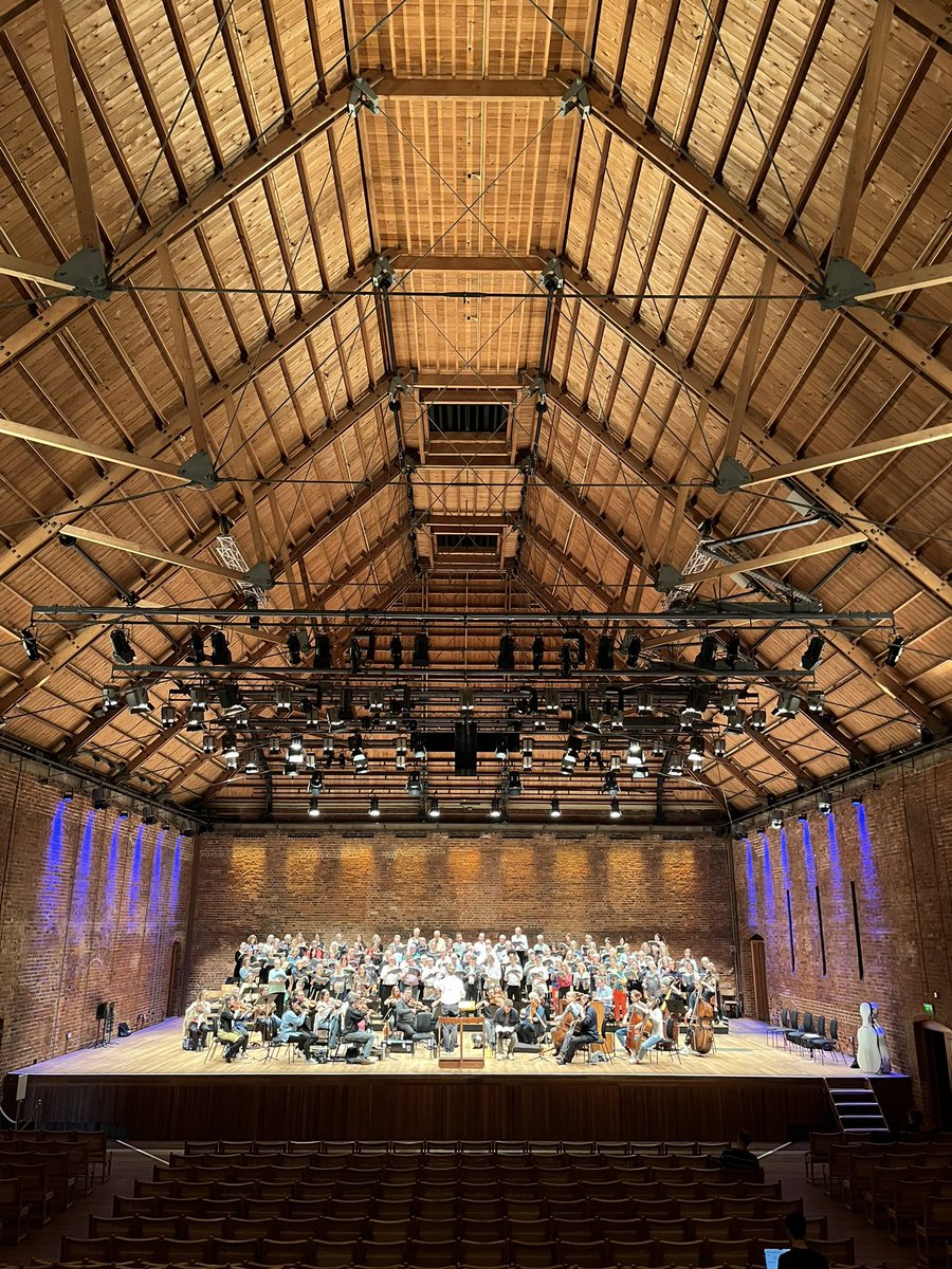 A lovely, unexpected trip to one of my favourite places today. Always a pleasure to visit @SnapeMaltings @BrittenPears with the excellent @theoae et al