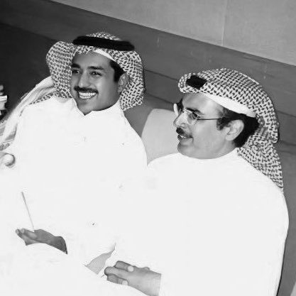 Rashid_de1's tweet photo. #راشد_الماجد :
جمعتني مكالمة مطولة قبل اسبوعين مع الراحل الامير #بدر_بن_عبد_المحسن عن احد اعماله اللي بتكون في الالبوم القادم وكان سعيدًا جدًا وقتها بسبب سماعه الاغنية الجديدة قال لي "ليت كل قصايدي أنت تغناها ياراشد" https://t.co/fODM57hLJu