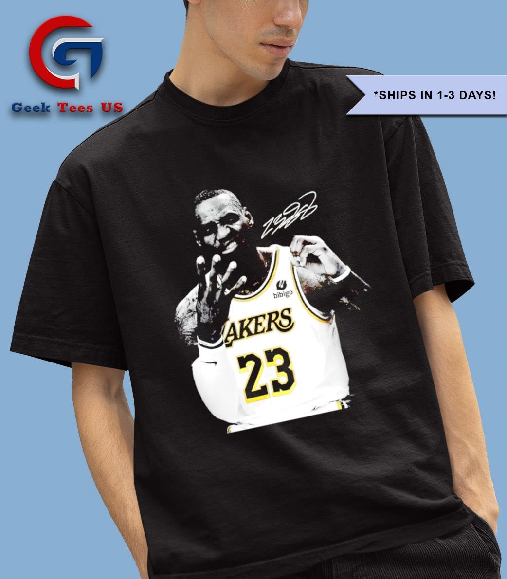 Lebron James 40K Los Angeles Lakers Basketball signature shirt
geekteesus.com/product/lebron…
#shirt #trending #gift #geekteesus #geekshirt #GEEKS #LebronJames #LosAngelesLakers #Lakers #basketball