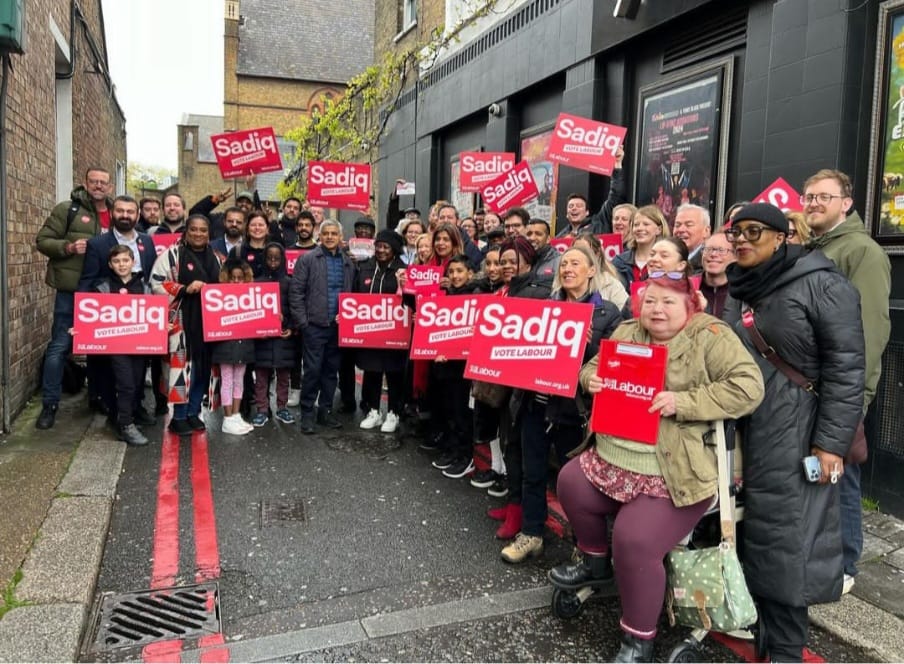 Congratulations @SadiqKhan and @LabourMarina! Londoners chose hope over fear and unity over division, with this historic third-term win. Thanks to all @LondonLabour members and cllrs across our great city who worked so hard for this amazing result. #FourMoreYears #LondonElects