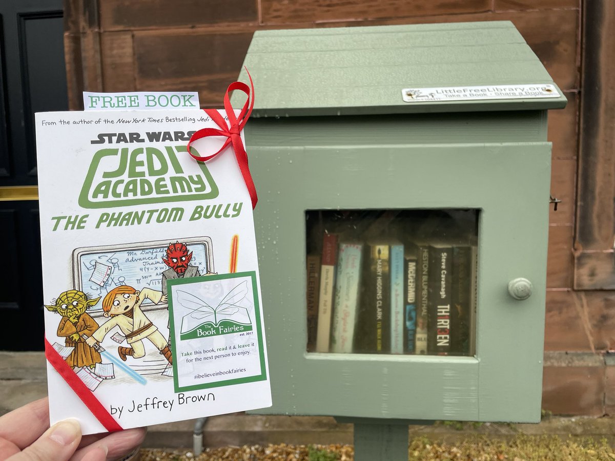 Happy Star Wars Day!

Did you find this pre-loved copy of #StarWars Jedi Academy The Phantom Bully by Jeffrey Brown in #Edinburgh today?

#Ibelieveinbookfairies #bookfairiesedinburgh #bookfairiesscotland #littlefreelibrary #maytheforcebewithyou #May4th