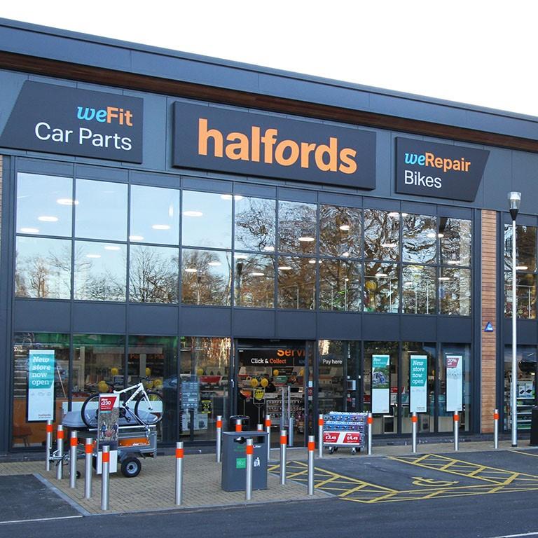 “Criminal-level abdication of duty” – Halfords slammed over non-tightened stem bolts Bike mechanic says customer of UK’s biggest bike retailer crashed after picking up new bike because it was not set up correctly road.cc/308201 #cycling