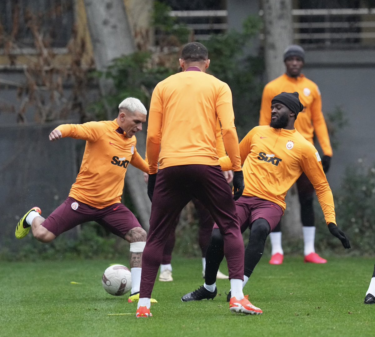 GalatasaraySK tweet picture