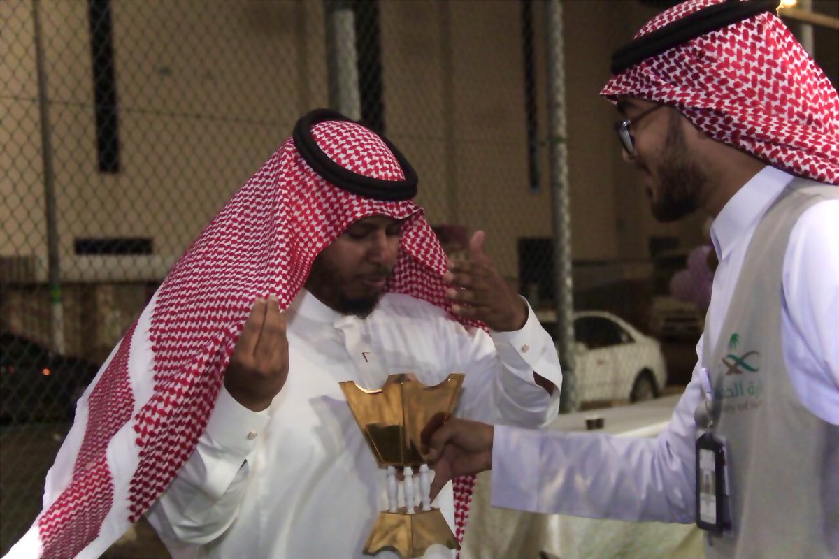 نظم فريق انا صحي التطوعي حفل المعايدة السنوي لعام 1445  بمقر الفريق بعيادات مكة بارك
بحضور اعضاءه الكرام و ضيوف من ممثلي  الجهات المختلفة التي سبق للفريق التعاون معها في مبادرات و مناسبات سابقة #عيد_صحي_سعيد #فريق_انا_صحي_التطوعي

تجدون صور عبر الرابط👇🏽

t.me/ana_97i