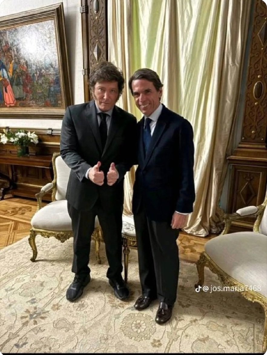 ManuelGmezHoyo1's tweet photo. Sin acritud. Por favor. Mírenlo juntos , y denme su opinión: https://t.co/kapAOOesOj