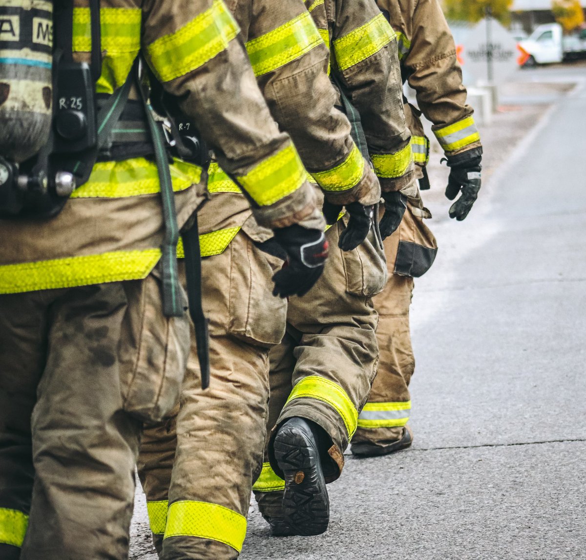 “It's not what stands in front of you, it's who stands beside you.” - Only the Brave (2017 biographical film on the Granite Mountain Hotshots)
Remembering firefighters worldwide - heroes of the finest kind - on #InternationalFirefightersDay. #FirefightersDay |…