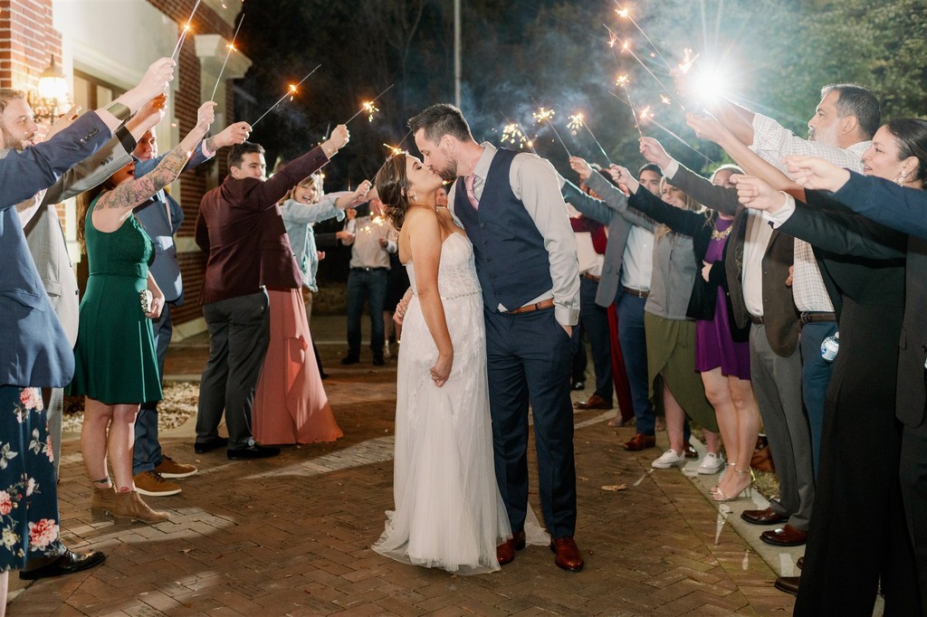 💐 Your perfect wedding starts here. Contact #LilyinJune to begin planning your 2025 celebration. 📅 

#WeddingPlanner #StartTheJourney #DreamWedding #BespokeEvent #HoustonWeddings #LilyinJuneBride #WeddingDesign #SayIDo

Photographer: Cathering Smeader 
@catheringsmeader