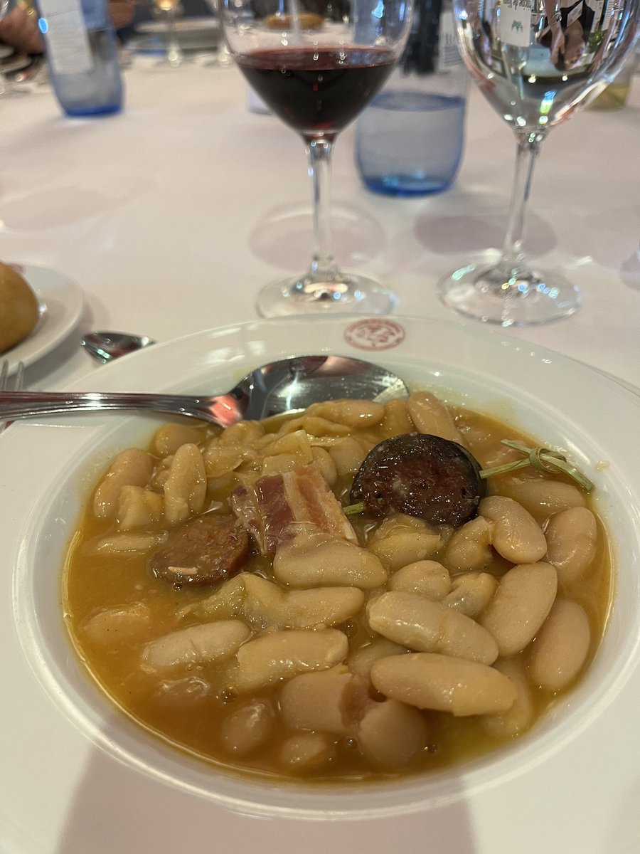 Hora de la tradicional fabada de las #JornadasOlfativas