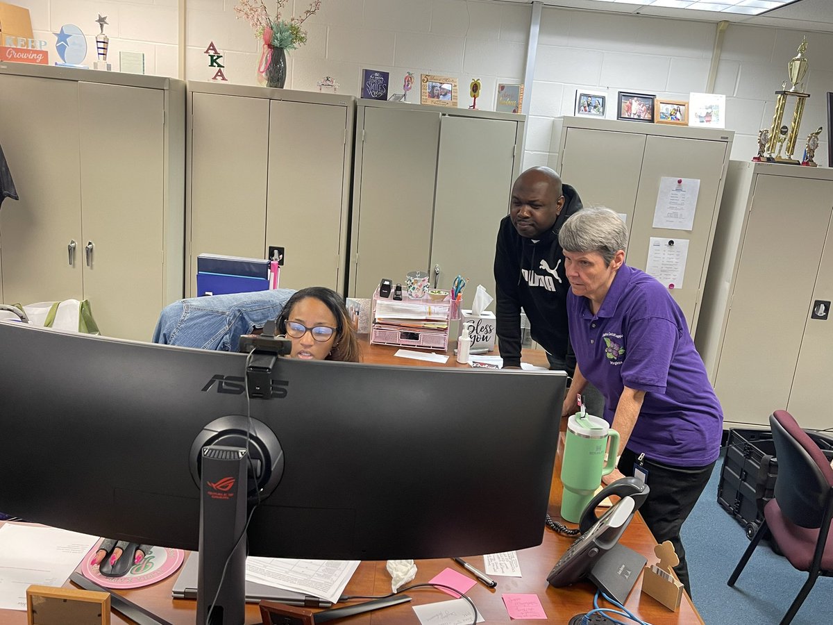 Curriculum Writing Season is serious business in C&I. Kudos to our Sr. Supervisors @GarynMoody @KennethBAustin Mrs. Taylor-Martin & their teams for their continuous hard work as they develop K-12 curriculum for our Encore/Elective classes. @nicscud @ebracyPPS @SLMillaci