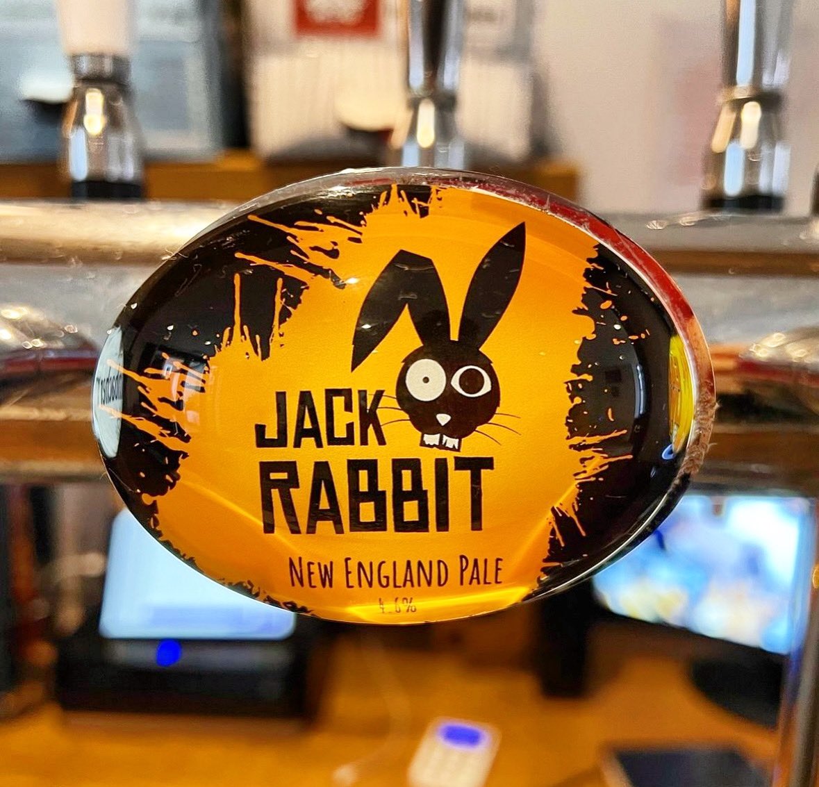 NEW in on tap 2 at The Magnet 🧲 

@jackrabbit_brewing_co 
• New England Pale (4.6%) 🐇 

#magnetcolchester
#colchesterbusiness 
#colchesterpub
#colchester
#essexpub
#jackrabbitbrewing 
#newenglandpale
#micropub