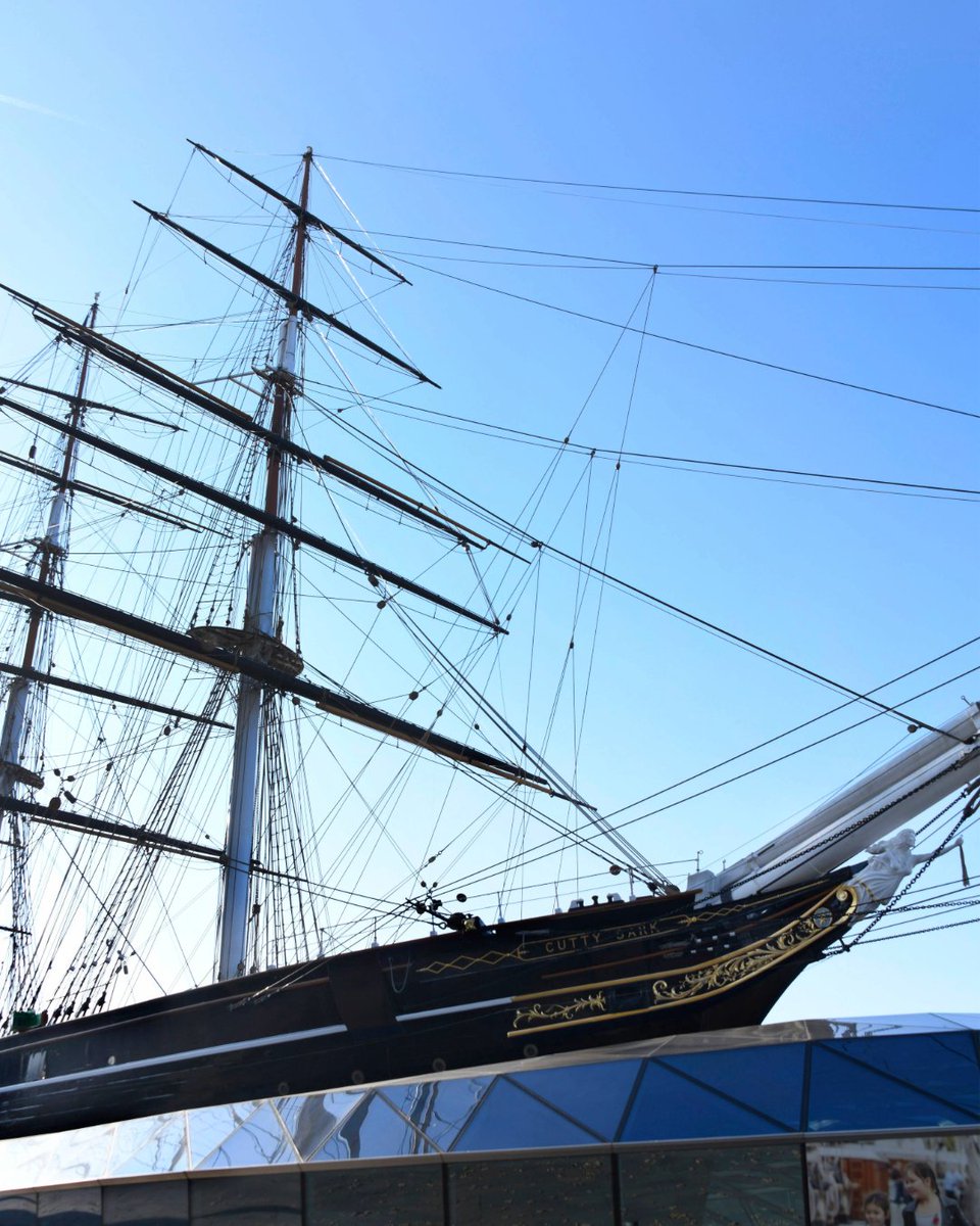 ⚓Cutty Sark has led a dramatic life. First built exclusively for the China tea trade in Dumbarton, Scotland, in 1869, but was forced out of the trade for which it had been built after just eight voyages. ⚓ When was the last time you visited Cutty Sark?