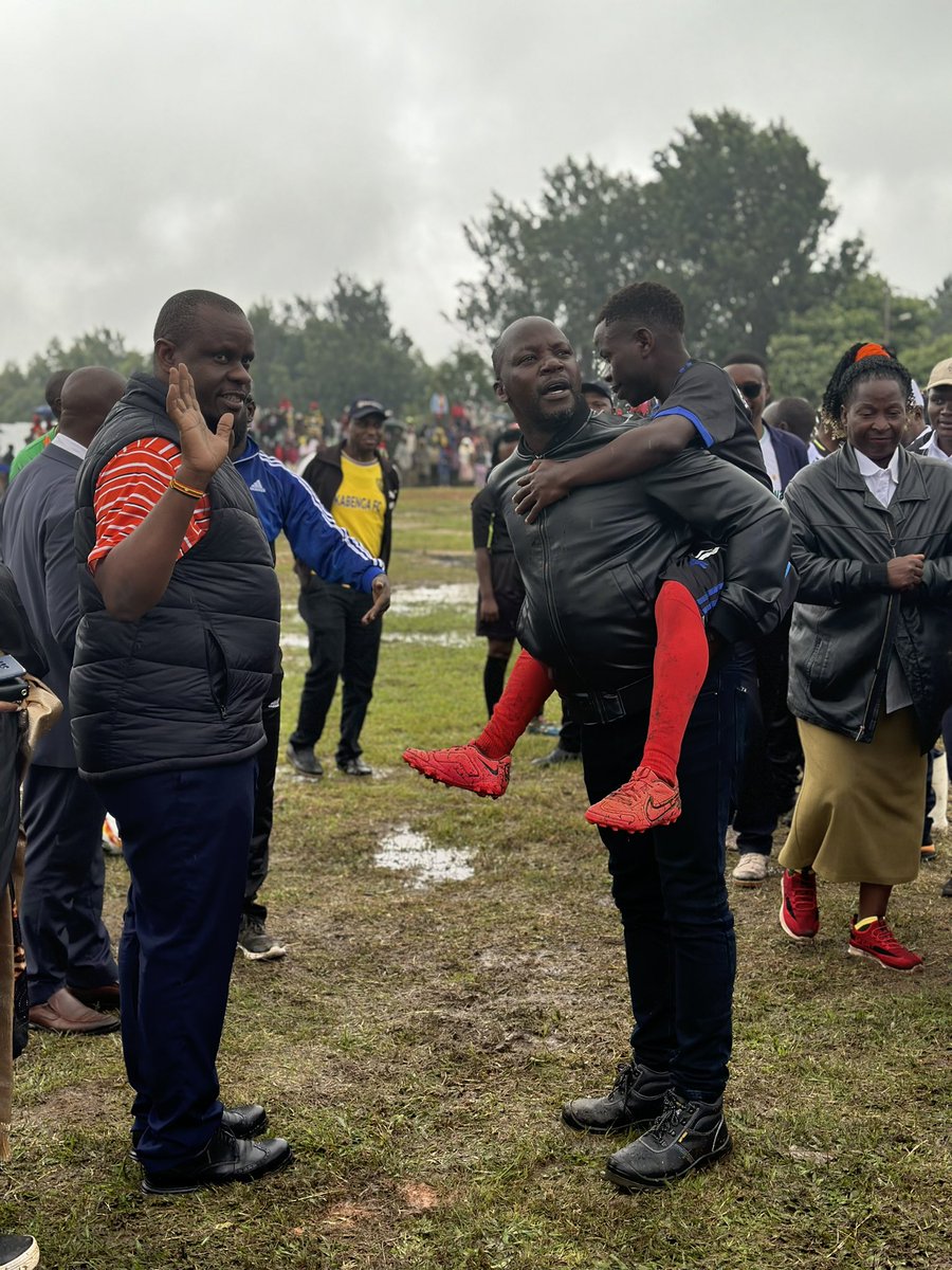 It is hot here though raining in Kanungu as my mighty team Batwa/PLU takes on well fed and satisfied Hon.Chris Baryomunsi/ NRM team in yellow.