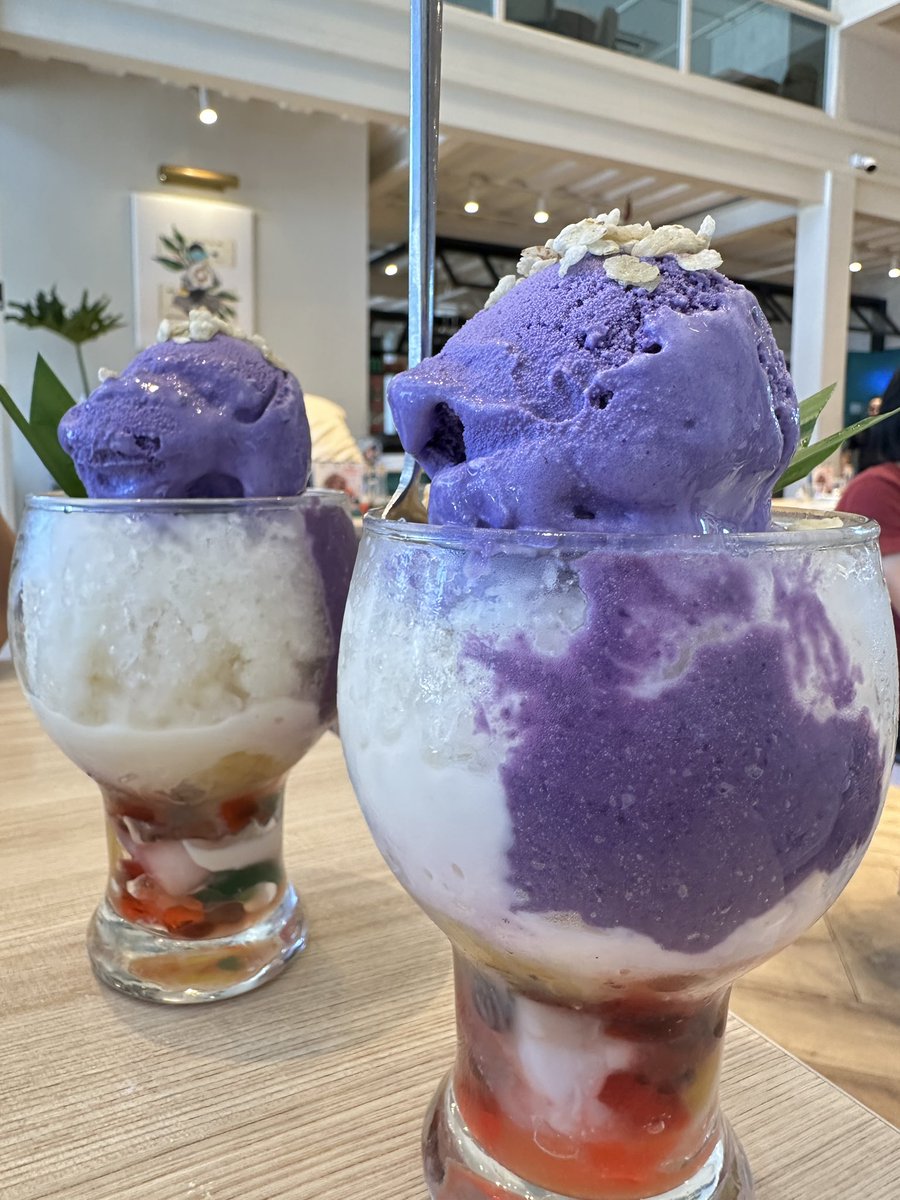 Manam’s Halo-Halo for the both of us 😊