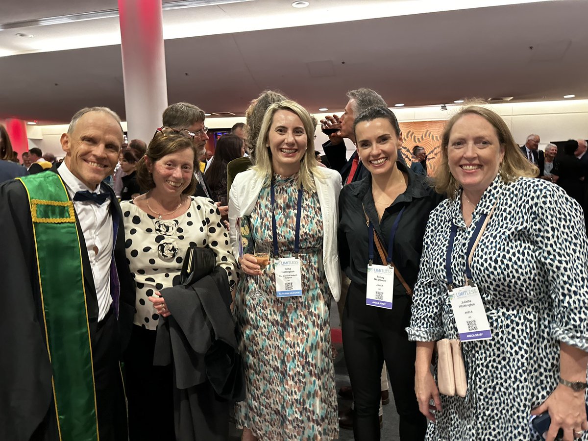Some of my FPM family - past Dean Dr Chris Hayes, DPA Ed Dr Melissa Viney, new Board member Dr Irina Hollington and our superstars Penny McMorran and Juliette Whittington. Stellar examples of people who give and give and give!
