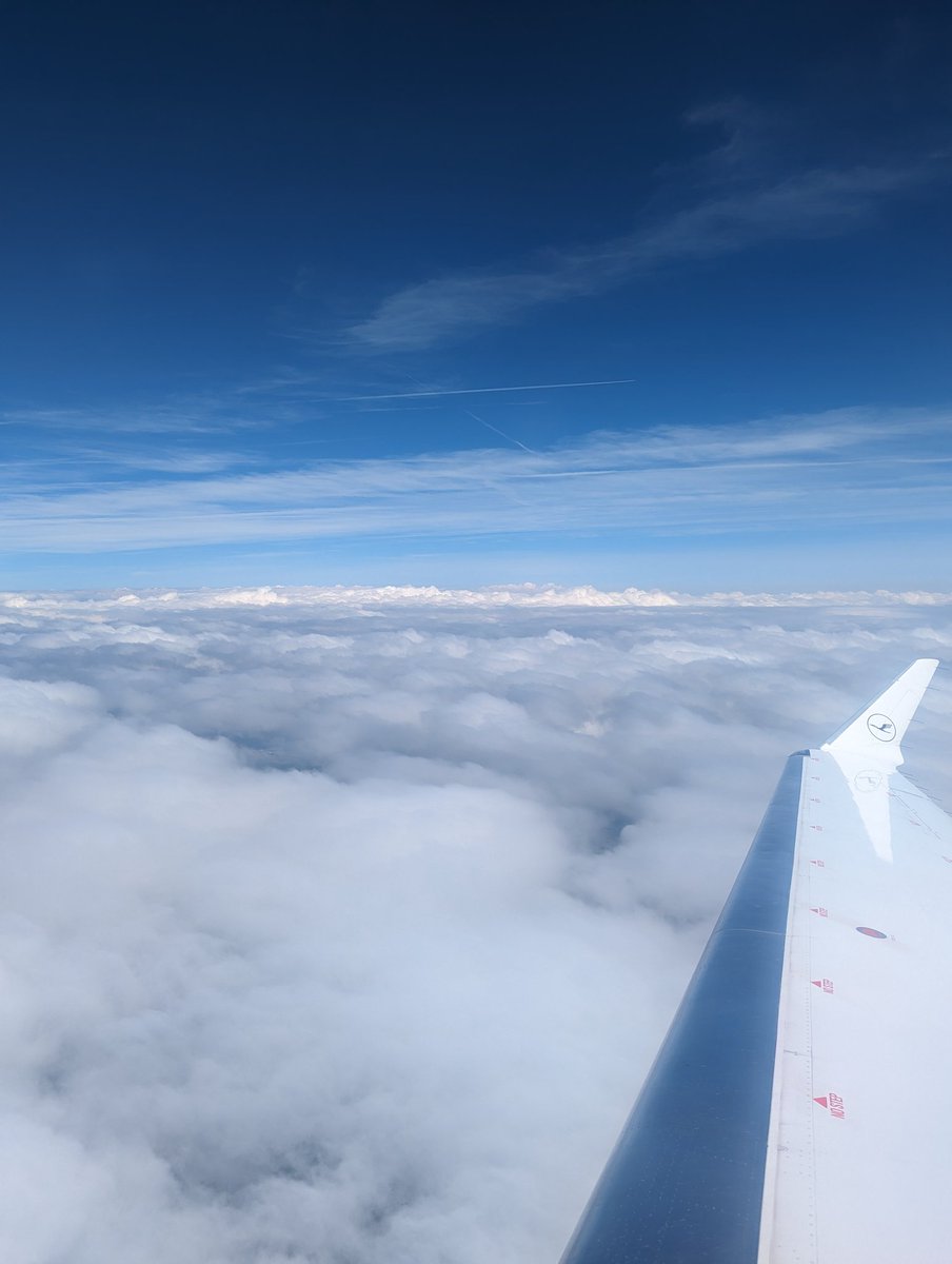 Flying back to Madrid today 😏🇪🇸