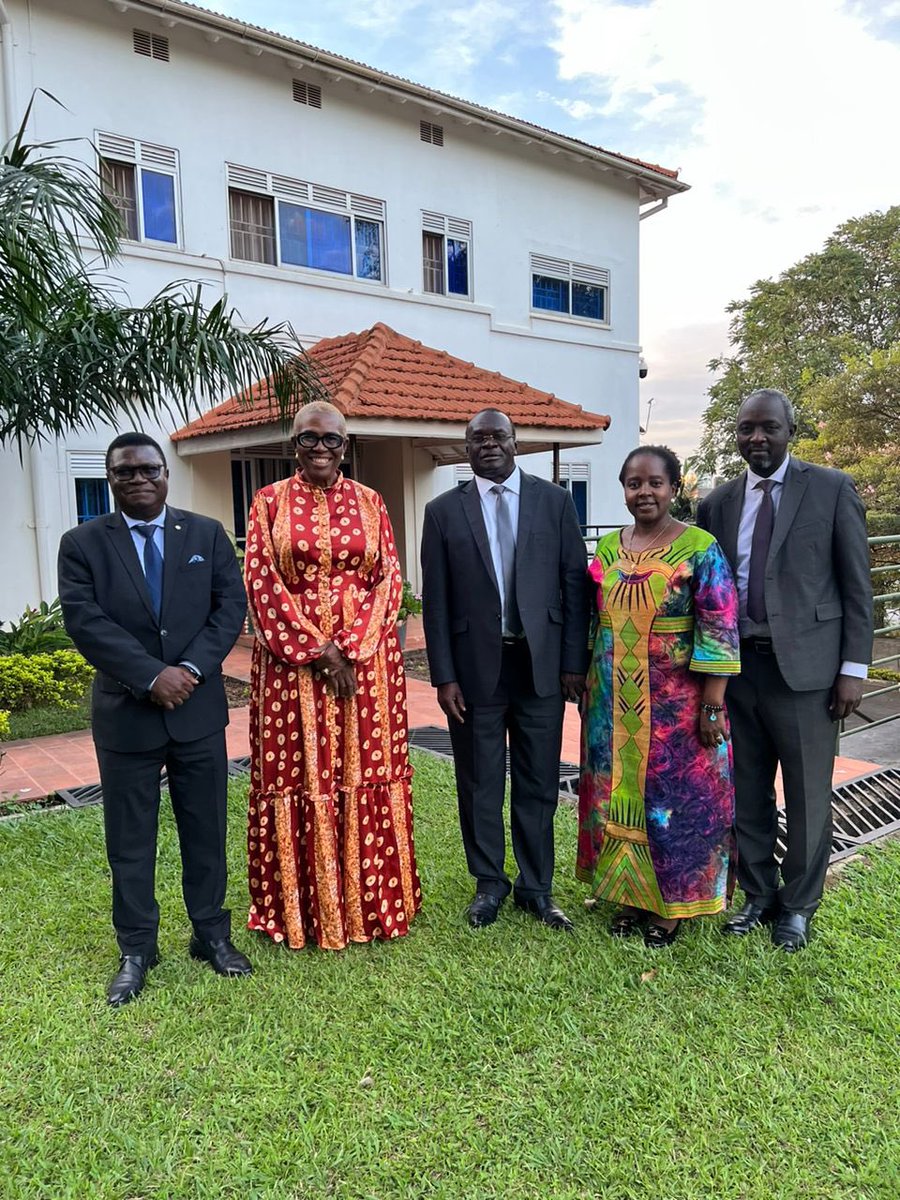 It was a pleasure hosting the Minister of Justice and Constitutional Affairs, Hon Norbert Mao, Ms. Nwanne Vwede-Obahor, United Nations Development Programme's (UNDP) Resident Representative for Uganda and her deputy Ms Sheila Ngatia on Friday evening. We were joined by Mr. Alfred