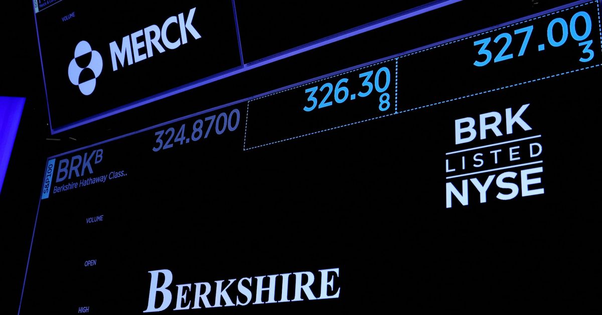 Berkshire posts record operating profit, net declines reut.rs/3UI7fzh