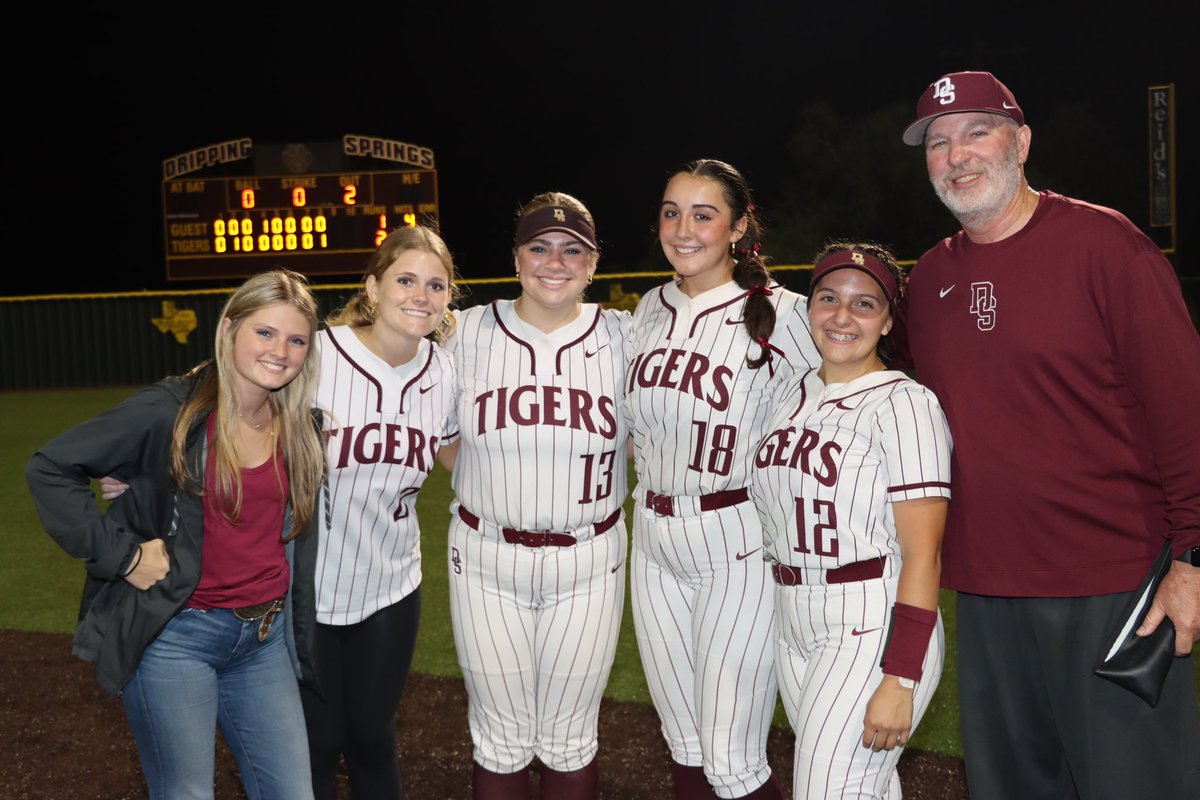 TO THE DRIPPING SPRINGS SOFTBALL TEAM, OUR HEARTS WEIGH HEAVY FOR YALL THIS MORNING. TIGERS 24 SEASON COMES TO AN END. TO THE SENIORS YOU WILL BE SO MISSED. TO COACH WOMACK, YOU ARE THE BEST COACH A TEAM AND COMMUNITY COULD ASK FOR. @jww1688 @CoachGZimmerman @DSHSsball