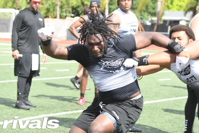 Coveted south Florida DL recruit Floyd Boucard tells @Rivals he has a commitment date set. Several official visits are planned just prior in this national recruitment: n.rivals.com/news/fast-risi…