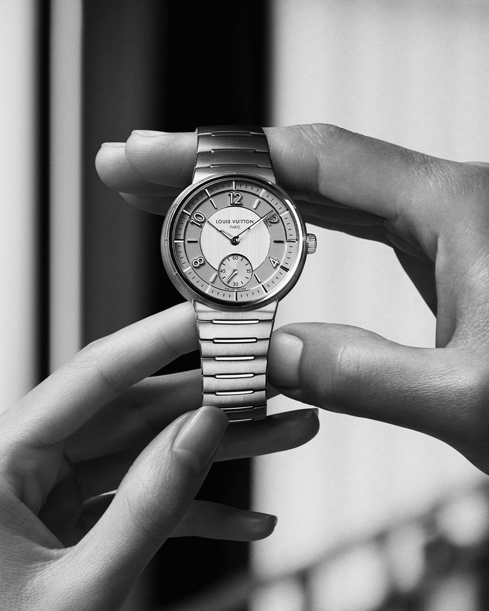 The Tambour watch. Personified by House Ambassador #BradleyCooper, the re-envisioned #LVTambour embodies timeless elegance with an integrated bracelet that melds seamlessly into the case. Discover #LouisVuitton’s #LVWatches at on.louisvuitton.com/6017juxtZ #LaFabriqueDuTemps