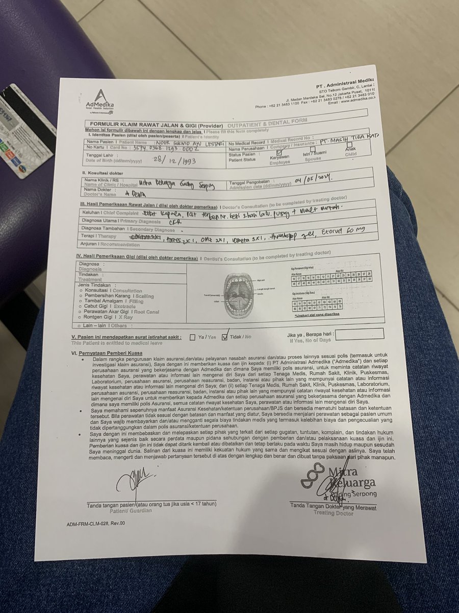 aikcungkring's tweet photo. Slsai periksa, pihak administrasi menyampaikan tdk bisa cashless, harus reimburse sesuai ketentuan awal, harus ada surat rekomendasi baru ke poli, kacau sih, udh diperiksa dokter offline minta surat rekomendasi (lgi), bahkan awal aja mrk nggk kasih cz sistem reimburse @alodokter https://t.co/Xu5Zf5wFin
