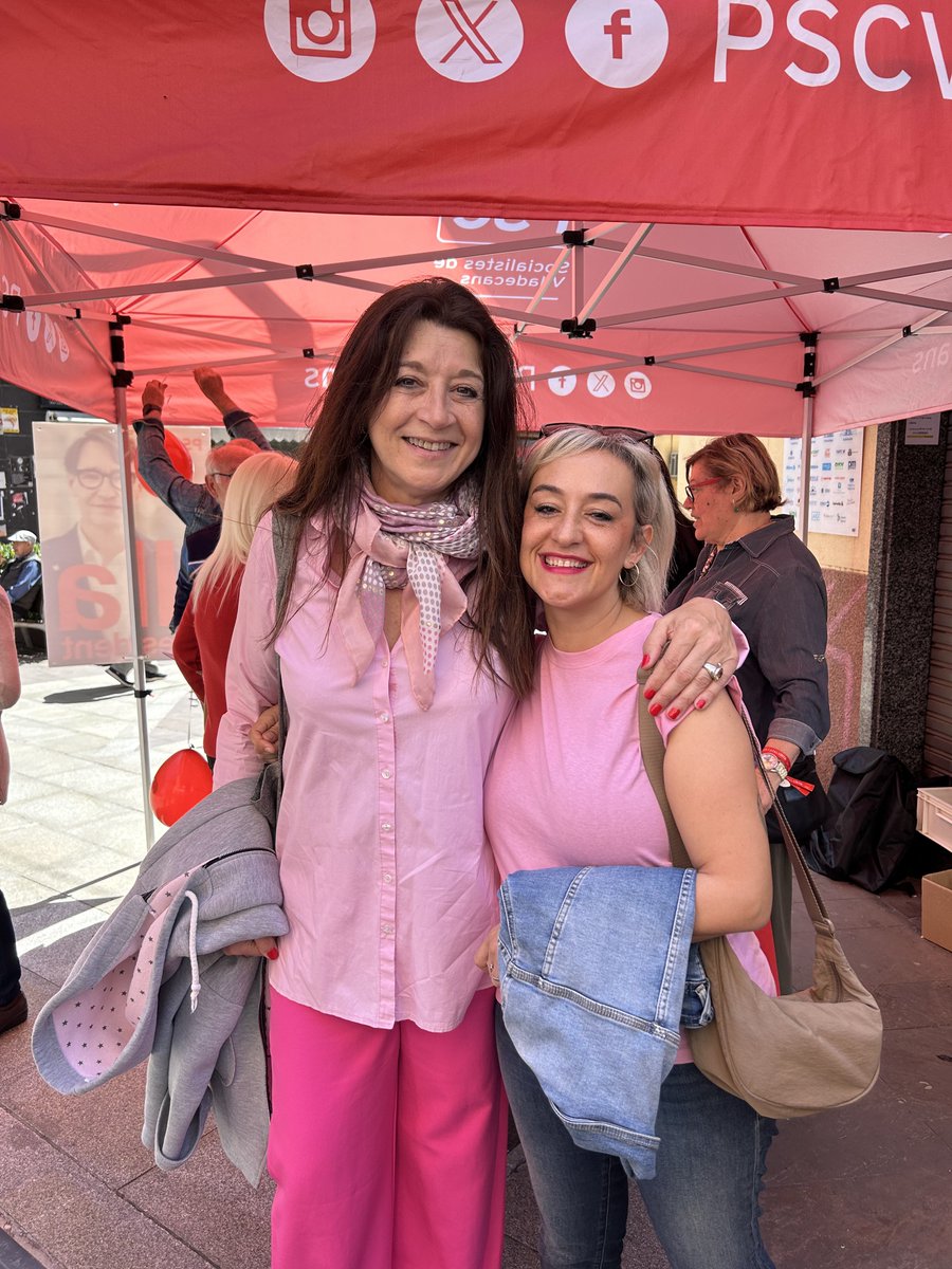 Avui ens ha visitat a la nostra carpa la diputada i candidata al Parlament <a href="/RocioGarPer/">Rocio Garcia Perez</a> . Gràcies per visitar-nos un cop més a Viladecans!❤️
