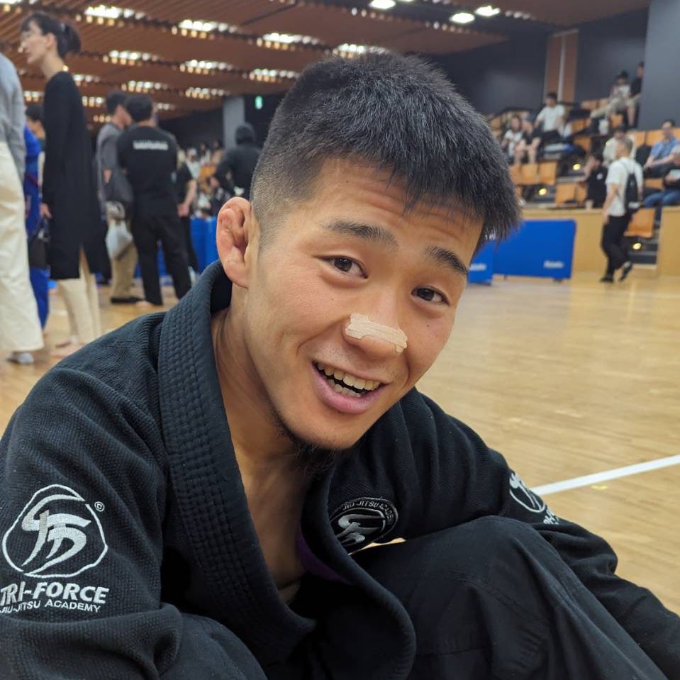 第10回全日本ブラジリアン柔術オープントーナメント🥋

アダルト紫帯ライトフェザー級
初戦　カラーチョーク一本負け

アダルト紫帯オープンクラス
初戦　0-0 アドバン0-3 敗退

課題がより明確になったので、また次に向けて日々精進します！
引き続きよろしくお願いします🙇‍♂️