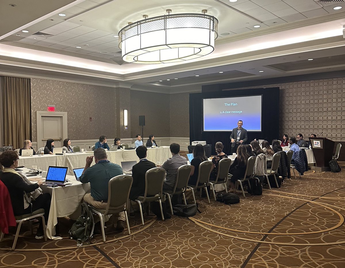 The one and only <a href="/DavidNaegerMD/">David Naeger MD</a> begins <a href="/ARRS_Radiology/">ARRS</a> #CEDP covering how to engage your audience! #radiology #MedEd
