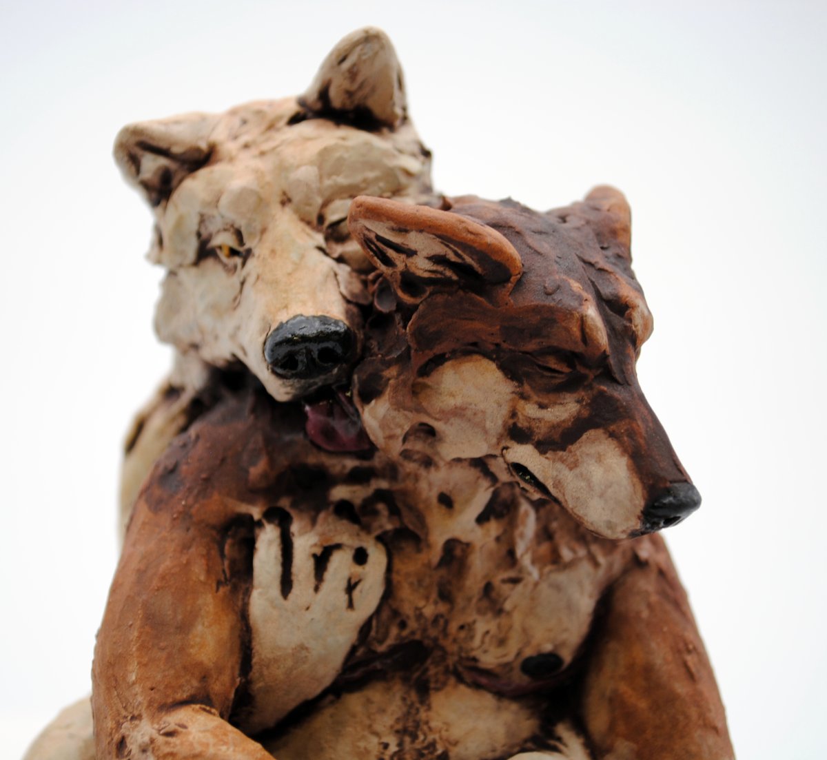 earthen_were's tweet image. &apos;Comfort&apos; 
⚧️❤️🐺
2024 
🔺02 red earthenware, underglaze