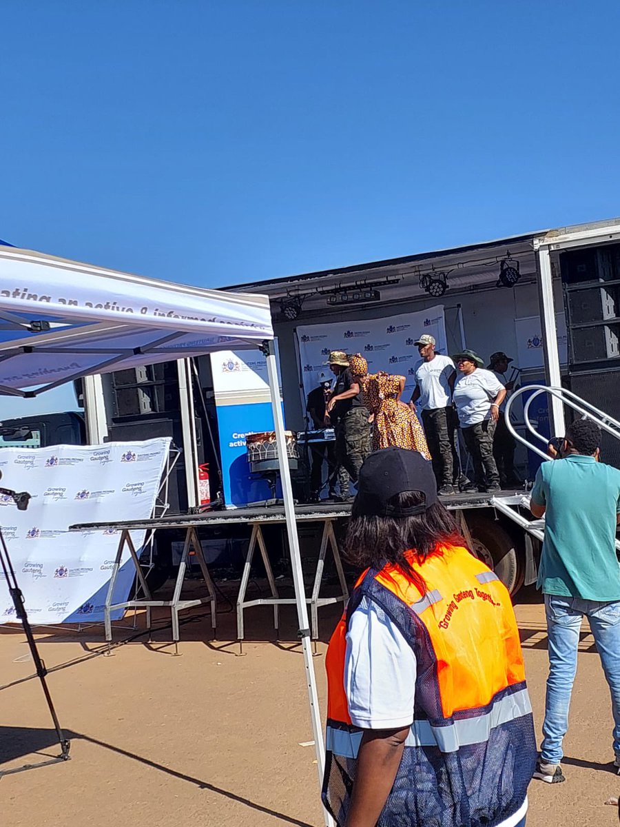 [PICTURES] : Gauteng CoGTA is out in Phumlamqashi Informal Settlement, Lenasia South, Johannesburg to encourage eligible voters to go out in their numbers to vote on the 29th of May 

#YourVoteIsYourVoice