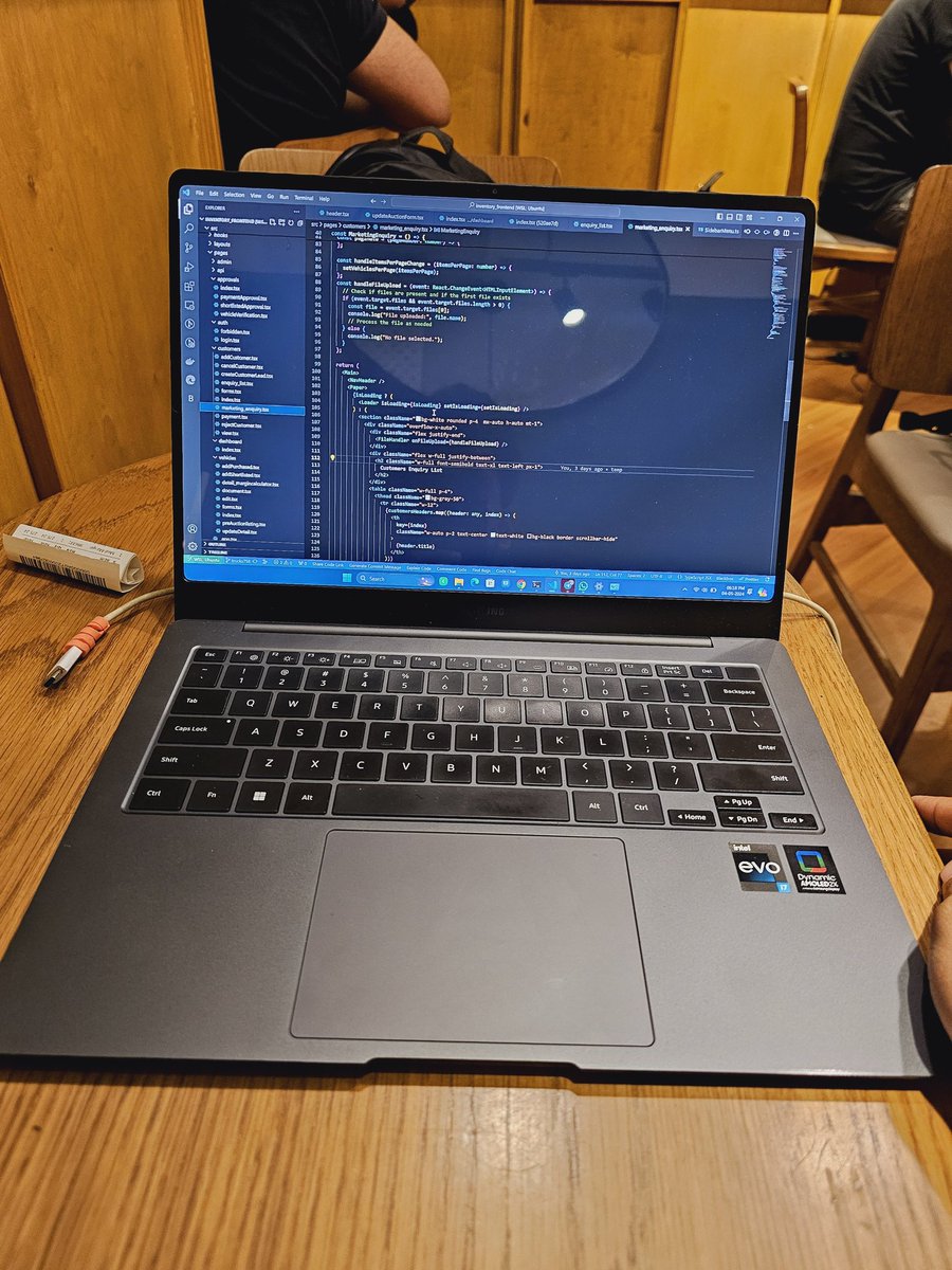 Somebody at the coffee shop asked me which laptop is this... it looks exactly like Macbook but is running windows. I am confused.. to which I replied GalaxyBook from Samsung and he was like woohh..!!