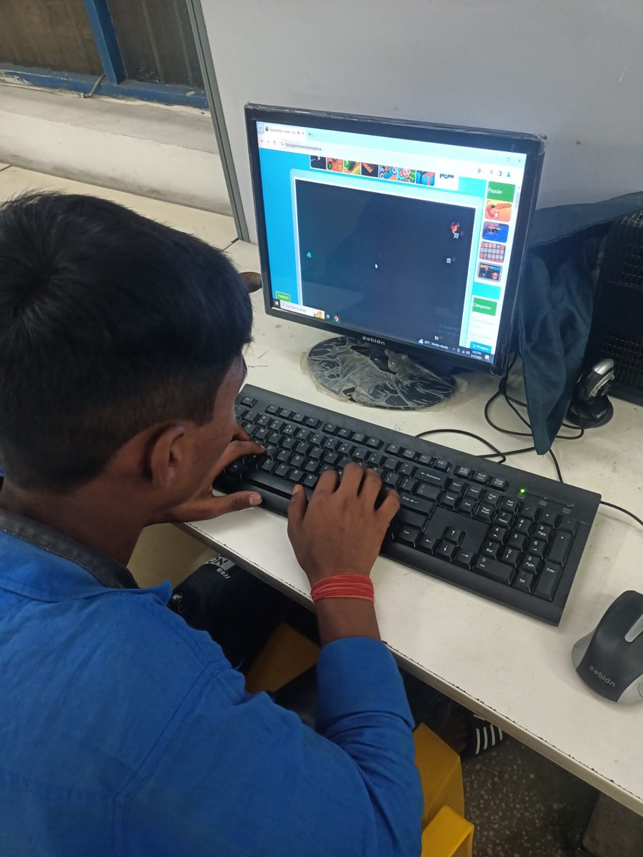 Bridging the gap in education! 🙌 Arth Foundation in Haryana provides top-notch digital learning to hostel children through Khan Academy's curriculum. 
@malpani @arthfounda2017
#EducationForAll #SocialImpact #Haryana  #ApniPathshala