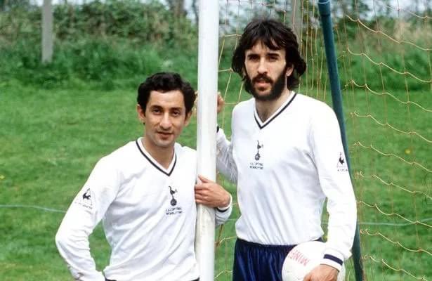 Ricky Villa and @osvaldooardiles now confirmed to join the #thfc 1984 UEFA Cup reunion night in Hampshire next Friday 🙌🏻 Tickets: echoesofglory.co.uk/product/totten… @1MickyHazard