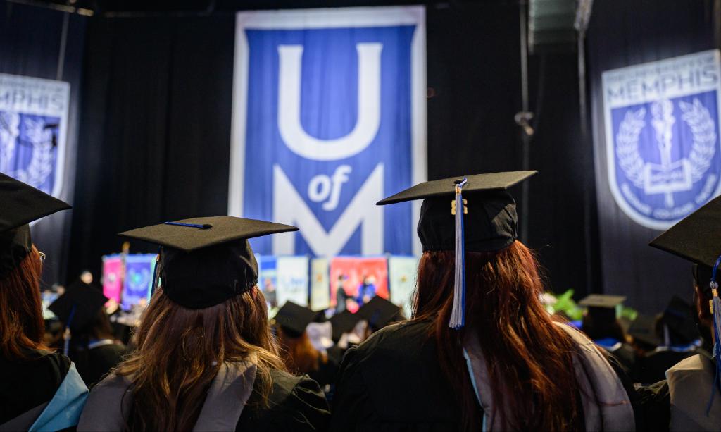 Today's the day! Here's what you need to know about commencement: 📍 @FedExForum ⏰ 10am, 1:30pm & 5:30pm 🚙 Limited parking in FedExForum Garage ($10) 📺 YouTube (UofMemphisCommenceme) There 𝗜𝗦 a clear bag policy. For more info, visit memphis.edu/commencement. #GoTigersGo