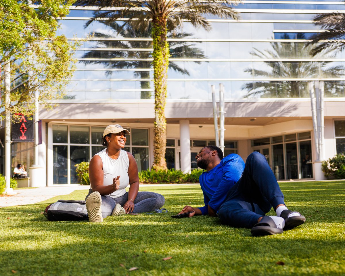 May is Mental Health Awareness Month, and we're taking action. 🌟 We’re excited to continue presenting our substance and opioid abuse prevention curriculum all over South Florida! Learn more here: md.nova.edu/community-heal… #NSUSharks #FLBlue