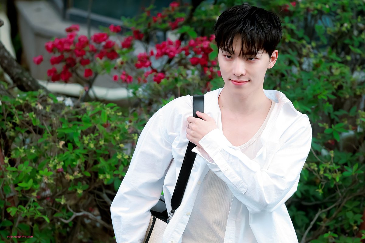 WOOJU024's tweet photo. 240503MusicBank
#디노 #DINO #세븐틴 
#SEVENTEEN #李灿 #ディノ https://t.co/PxsgYPtIba