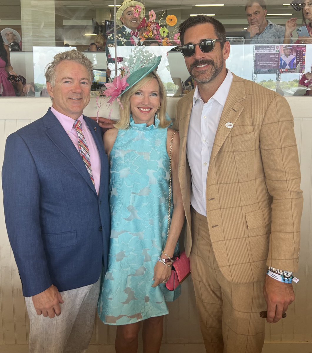 Rand and I enjoyed meeting the great football player and champion of medical freedom ⁦@AaronRodgers12⁩ yesterday at the Kentucky Oaks races!