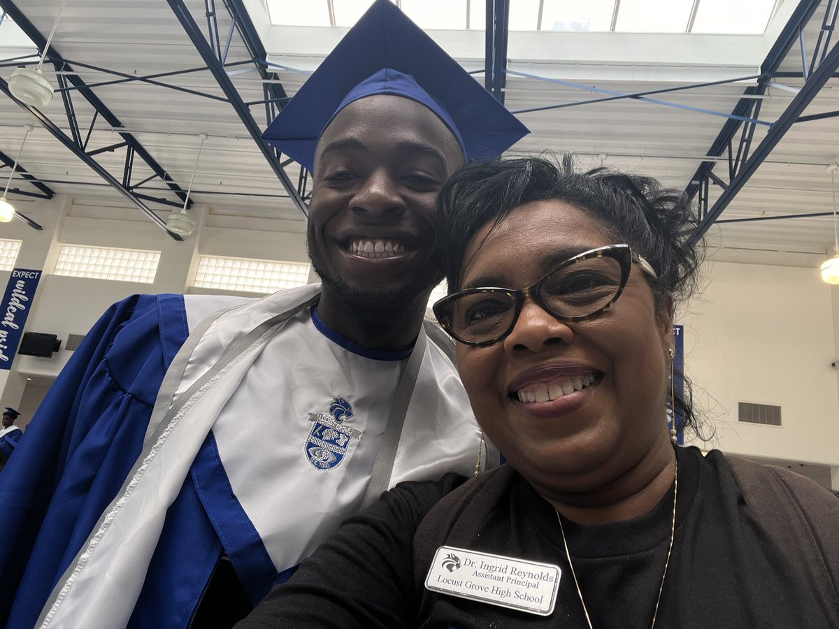 How will I make it without these blessings? An honor and a joy to have had 41 years with this kind of love! Thank you 💙💙💙 @LGHS_HCS @jaycicarroll @katebailey1214 @MrsAggieBrown @MrsBeck_FACS @lghsctae @LGHS_Athletics @LGHS_HCS_SR
