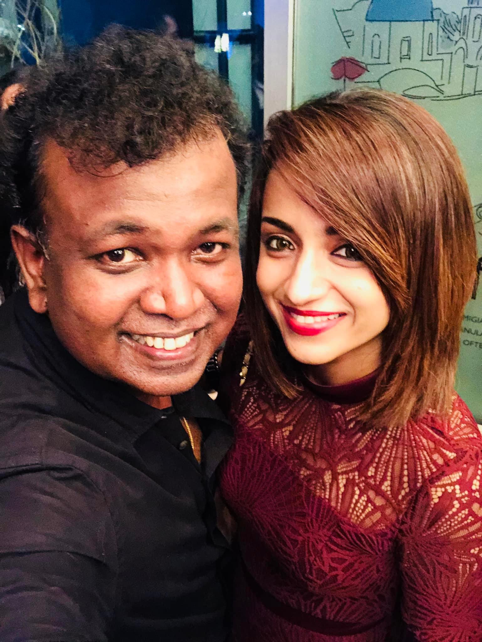 GMvJDczW4AAGryr?format=jpg&name=large