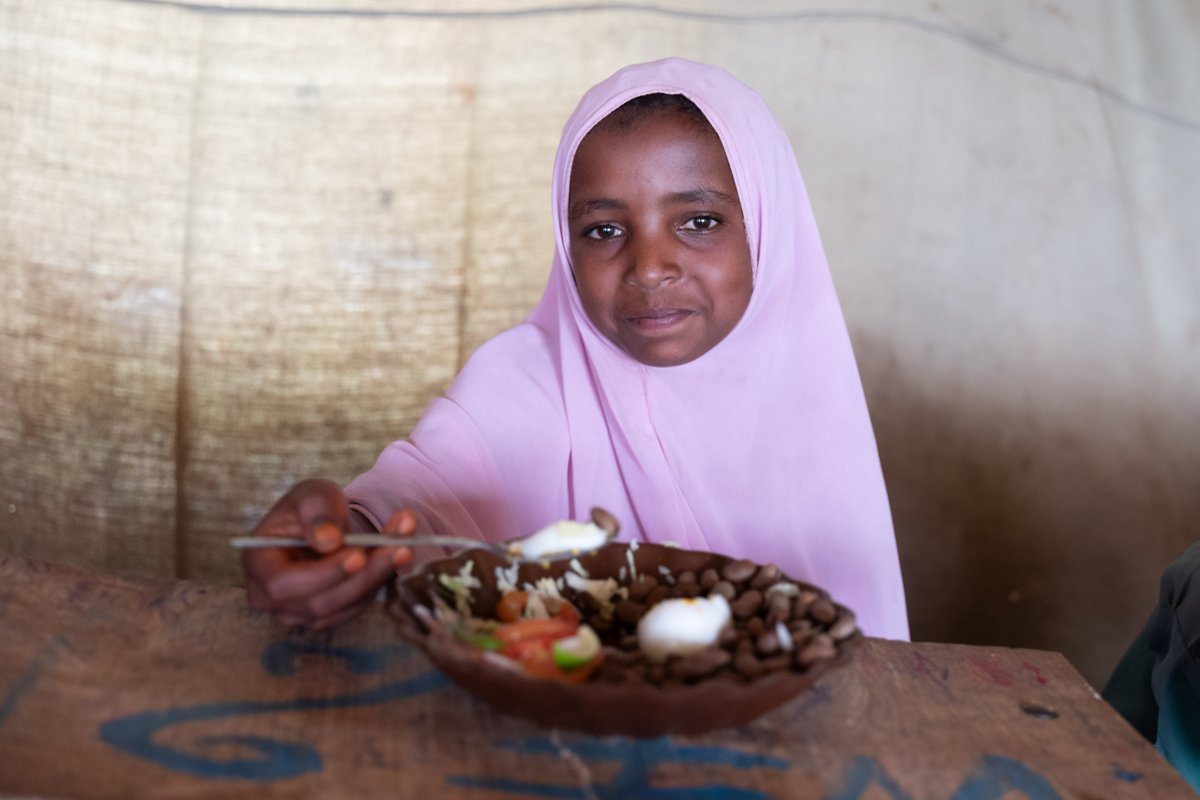 School feeding in the Oromia region is nourishing young minds and reducing dropout rates. Investing in education and nutrition transforms the lives of #children and their communities. #ForEveryChild, nutrition.