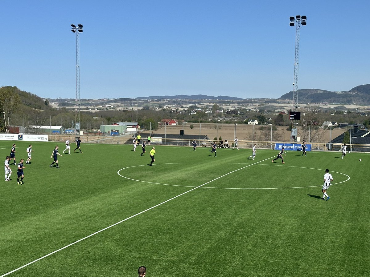 Melhus Senior tweet media