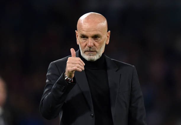 🚨#Napoli President Aurelio De Laurentiis has decided to appoint Stefano Pioli. Contacts with the coach’s entourage have been ongoing for weeks, and in the last hours , a verbal agreement for 2 years with an option for a third year has been reached. [🌗@SportRepubblica]