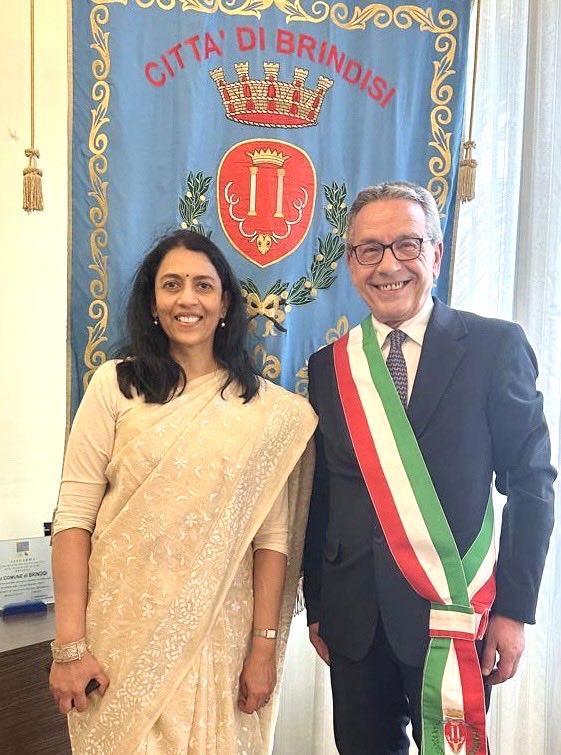 Delighted to meet Giuseppe Marchionna, Mayor of the port city of #Brindisi. Look forward to strengthening the city’s historical linkages with India.⁦@giusbrindisi⁩