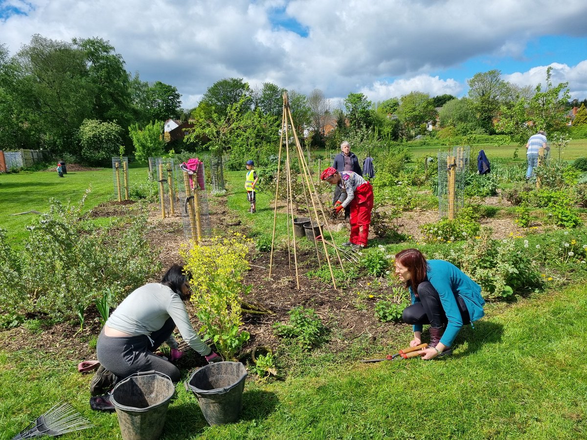 A great start to the #BankHolidayWeekend... weeding, mulching, edge tidying at #PebbleMillPlayingFields #ForestGarden #SellyParkSouth. Well done team!