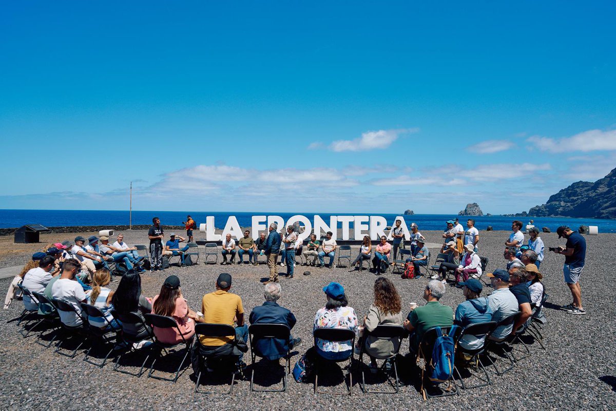 🔵 El campo y la innovación se dan la mano en la estrategia del Gobierno por un desarrollo sostenible @FClavijoBatlle aboga por generar nuevas oportunidades en los municipios rurales mediante alianzas entre los sectores tradicionales y la innovación ⤵️ www3.gobiernodecanarias.org/noticias/el-ca…